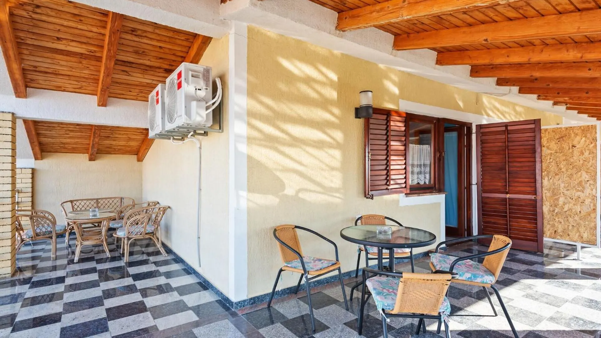 Beautiful Apartment In Jasenice Near Sea Jasenice (Zadar)