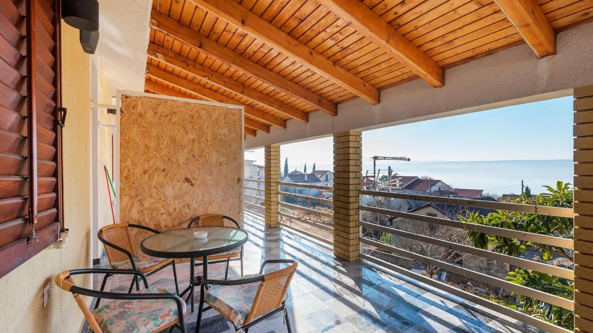 Beautiful Apartment In Jasenice Near Sea