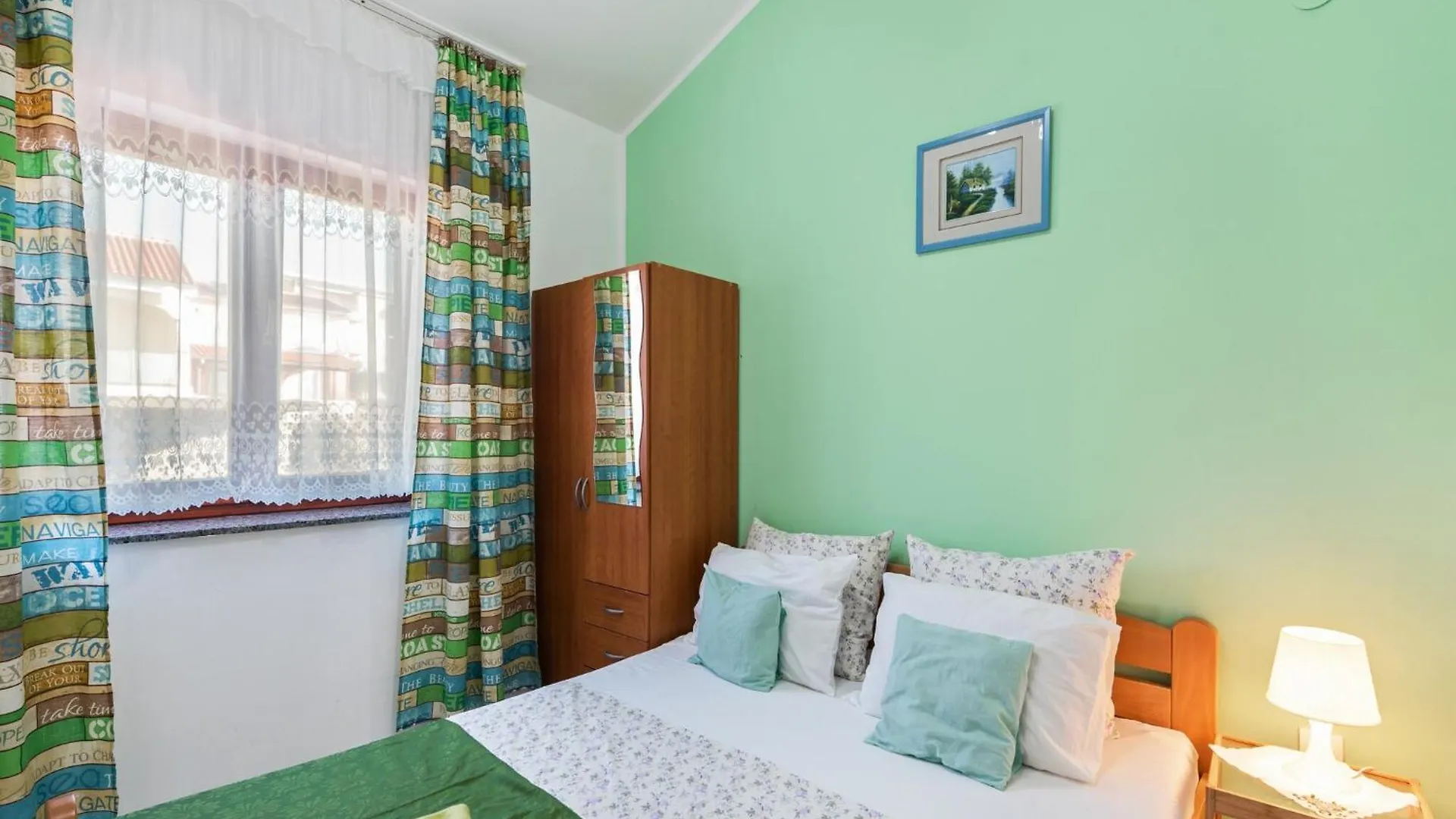 Beautiful Apartment In Jasenice Near Sea